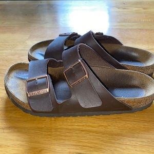 BROWN BIRKENSTOCK SANDALS